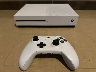 Xbox One S Blanca