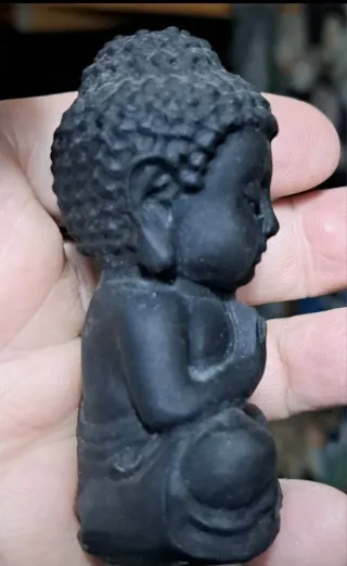 Buddha in ossidiana