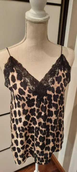 Top Zara Animal Print Encaje Negro