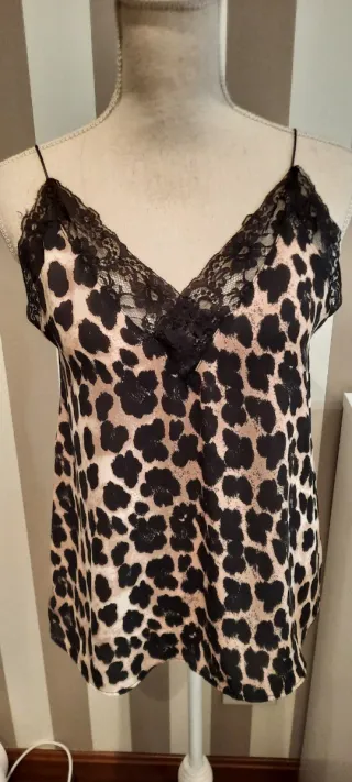Top Zara Animal Print Encaje Negro