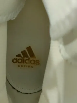 Zapatillas Boxeo Adidas Blancas y Doradas