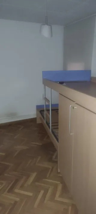 Litera con armario integrado