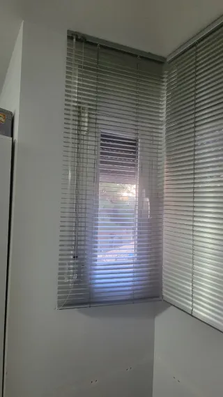 Persiana veneziana in alluminio grigio 60x130cm