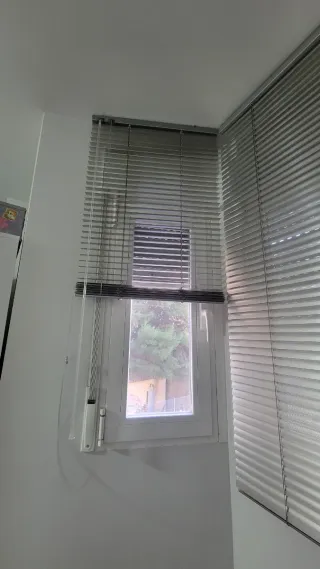 Persiana veneziana in alluminio grigio 60x130cm