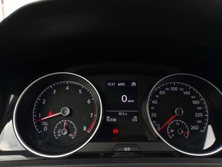 Volkswagen Golf Advance