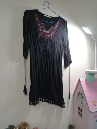 Vestido negro bordado talla única