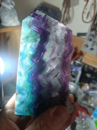 Obelisco Flúorita Pulida 500gr 13x8cm