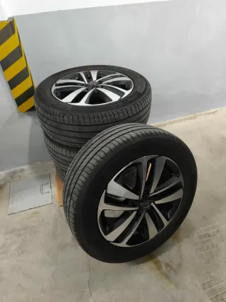 Llanta + Neumáticos Michelin 225/55 R 17 Peugeot