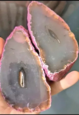 Geode Sezionato in 2 Parti