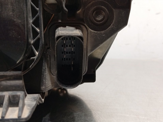 FARO DERECHO FORD FOCUS BERLINA (CAP)