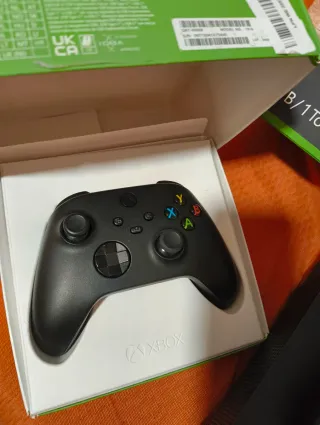 Xbox One X + 2 Mandos + Juego Lego Harry Potter