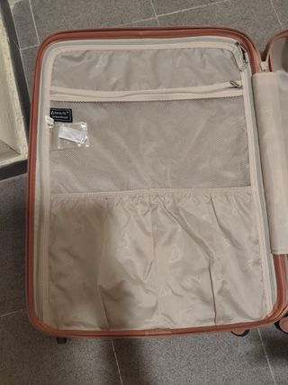 Maleta de viaje con ruedas recoger en valdebebas