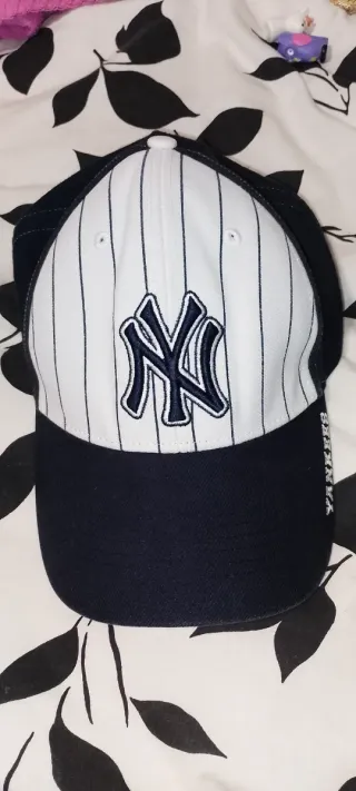 Gorra New York Yankees Rayas