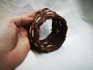 Brazalete Cuero Medieval Artesanal