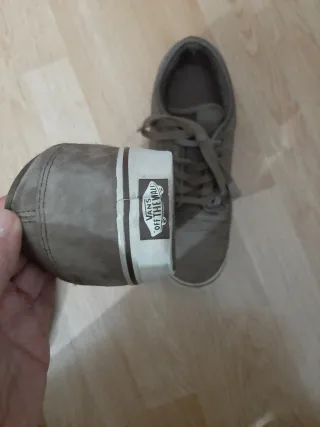 Zapatillas Vans. Talla 43