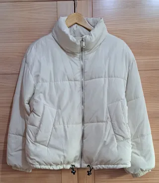 Cazadora acolchada beige