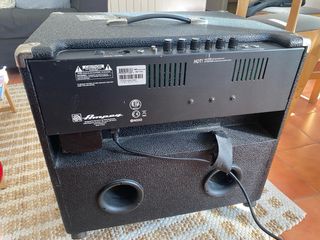 Ampeg BA115U Amplificador Bajo