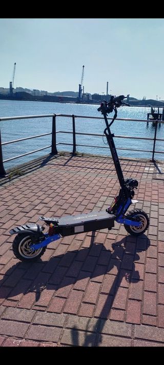 Patinete eléctrico POTENTE