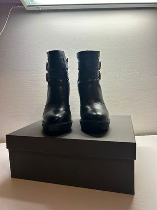 Tronchetti in vera pelle Nero Giardini Tg 37