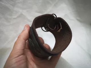 Brazalete Cuero Medieval Artesanal