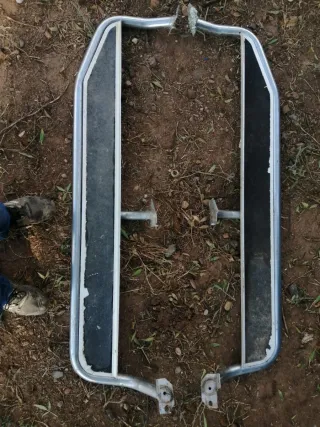 Estriberas Nissan Terrano 2