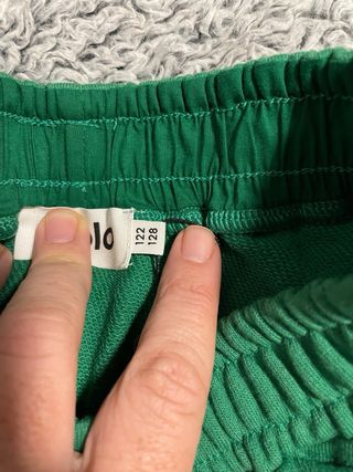 Falda niña verde con estampado marca Molo