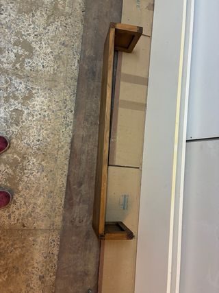 Estantería de madera estilo mexicano