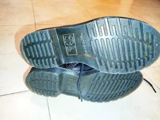 Dr. Martens granates talla 36 (usadas 1 vez)