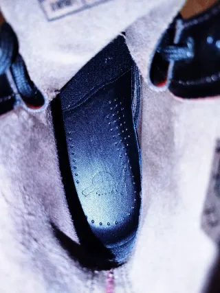 Dr. Martens granates talla 36 (usadas 1 vez)