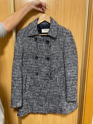 Abrigo Zara Azul y Blanco