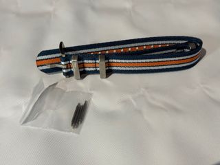 Correa de reloj de tela azul y naranja