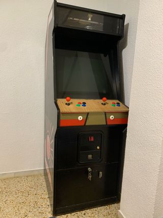 Máquina Arcade Recreativa guardada en Salamanca