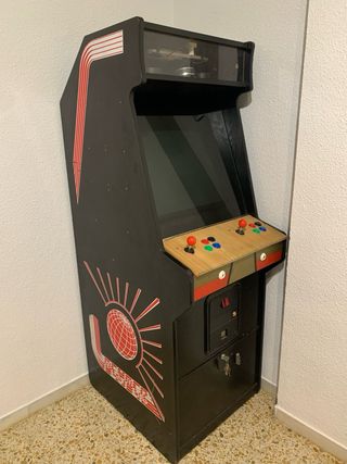 Máquina Arcade Recreativa guardada en Salamanca