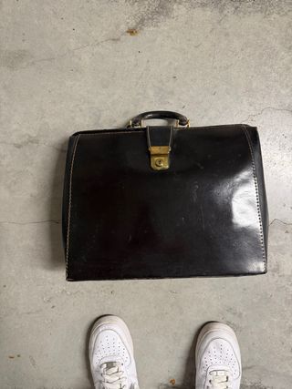 Maleta antigua negra