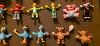 Figuras Barrio Sésamo tipo Kinder Sorpresa