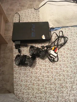 Consola PS2 Sony Negra + 2 Mandos