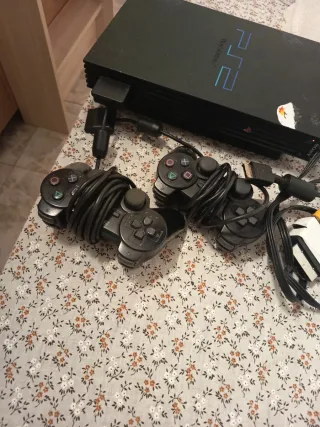 Consola PS2 Sony Negra + 2 Mandos