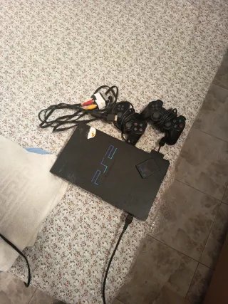 Consola PS2 Sony Negra + 2 Mandos