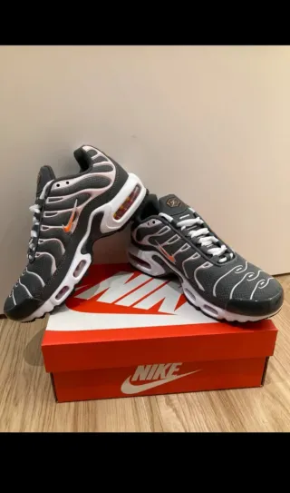 Zapatillas Nike Air Max Tn Grises Rosas