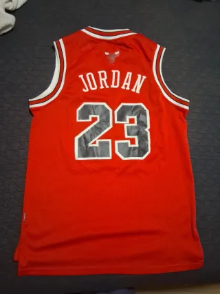 Camiseta Jordan 23 Bulls Roja.