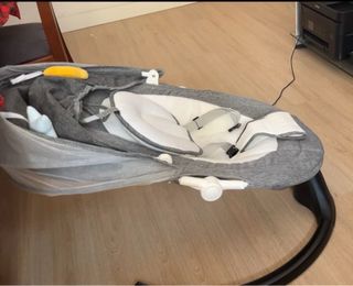 Silla Mecedora Eléctrica Bebé Gris