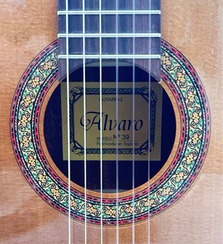 Guitarra Clásica Álvaro 39