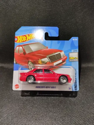 Hot Wheels Mercedes-Benz 500 E Rojo