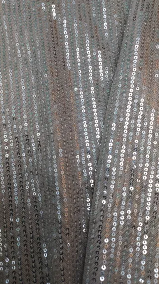 Blusa fiesta lentejuelas beige y dorada. Con forro