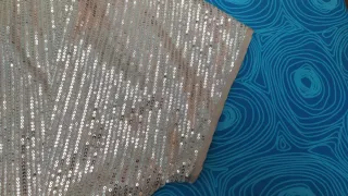 Blusa fiesta lentejuelas beige y dorada. Con forro