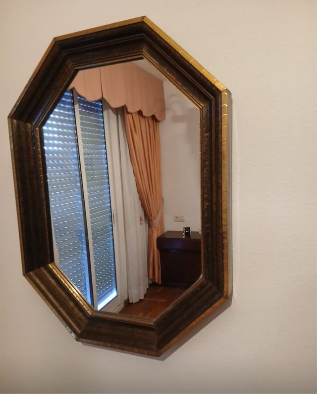 Espejo Octogonal Madera y Dorado