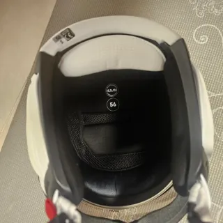 Casco Kask esquí con visera monocromada espejo.