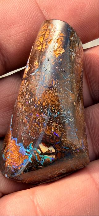 Ópalo Boulder Australiano