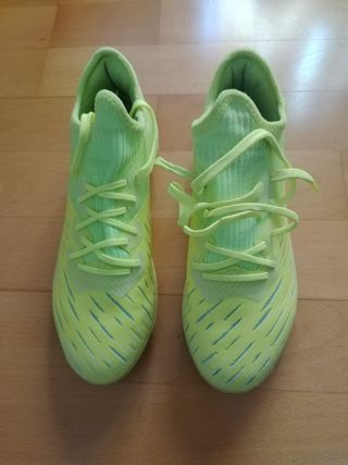 BOTAS DE FUTBOL PARA NIÑO  T:35