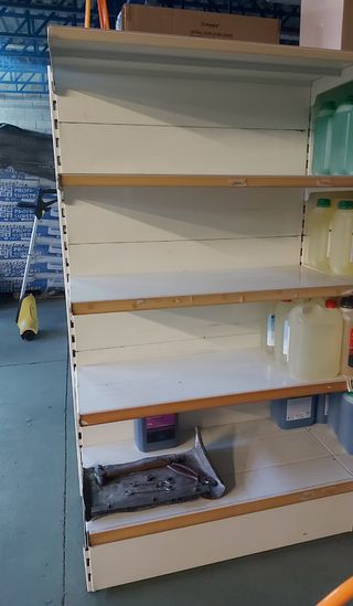 Estanterías metálicas